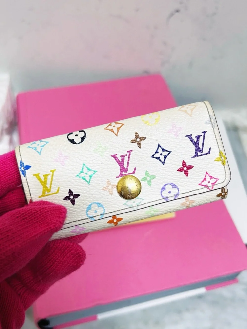 Authentic Louis Vuitton Limited Edition Murakami Multicolor Blanc 4 Key Holder